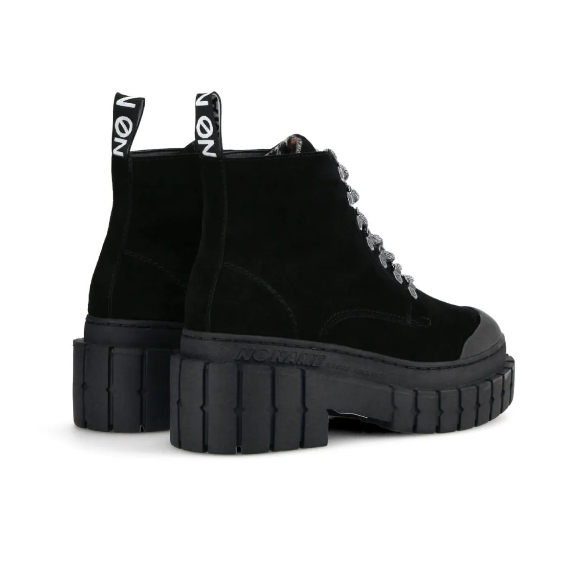 Kross Low Suede Black Boots