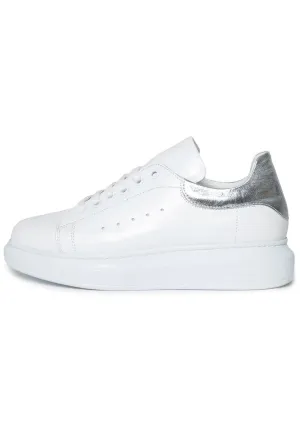 Minimalist Lace-Up Sneakers - White