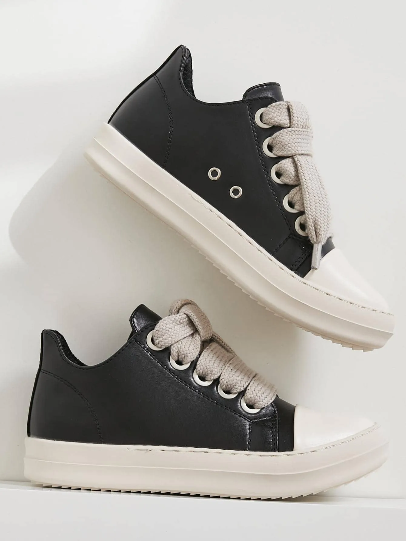 PU LEATHER LOW TRENDY  CASUAL SNEAKERS